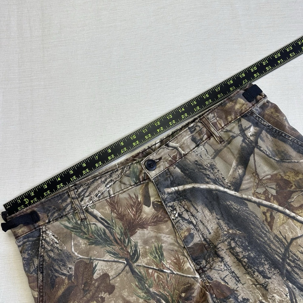 Realtree AP Camo Cargo Pants Men 38x31 Adjustable Sides Woods Hunting Shooting - Picture 8 of 9